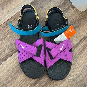 Men’s Nike Air Deschutz - brand new